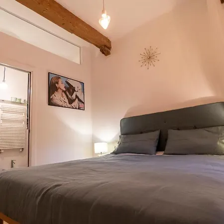 Lovely D'azeglio By Apartman Bologna